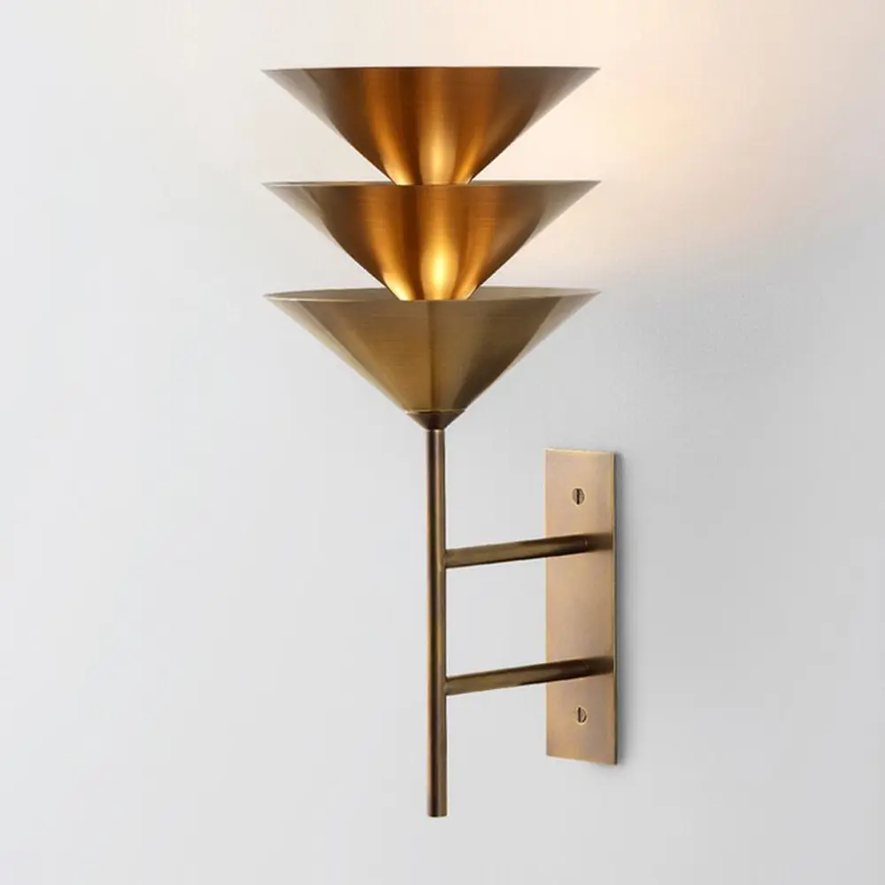 Фото 3 Настенный светильник светодиодный Imperiumloft Rekka IMPR_209107-23 нейтральный белый свет цвет жёлтый / золотой Фото 3 Настенный светильник светодиодный Imperiumloft Rekka IMPR_209107-23 нейтральный белый свет цвет жёлтый / золотой