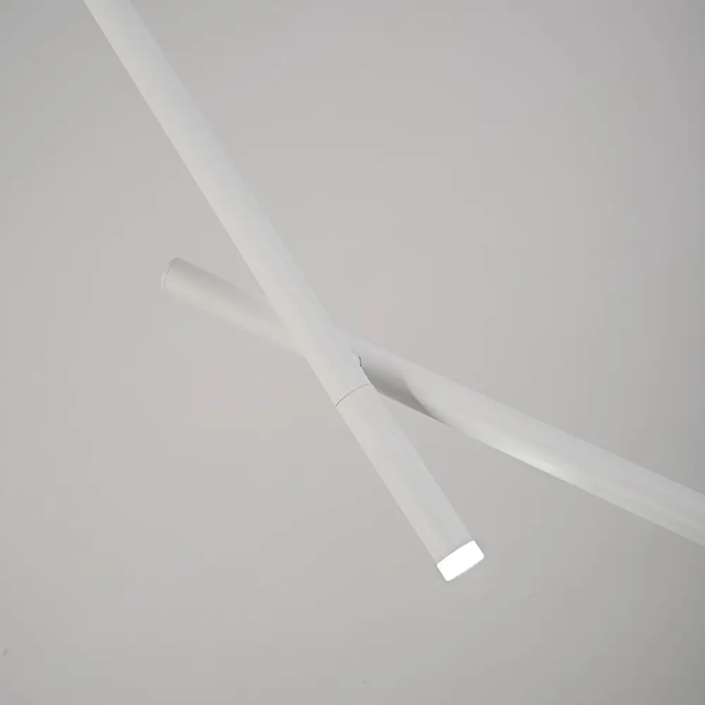 Фото 5 Светильник потолочный светодиодный Imperiumloft 213631-23 Gordian 3 м² регулируемый белый свет цвет белый Фото 5 Светильник потолочный светодиодный Imperiumloft 213631-23 Gordian 3 м² регулируемый белый свет цвет белый