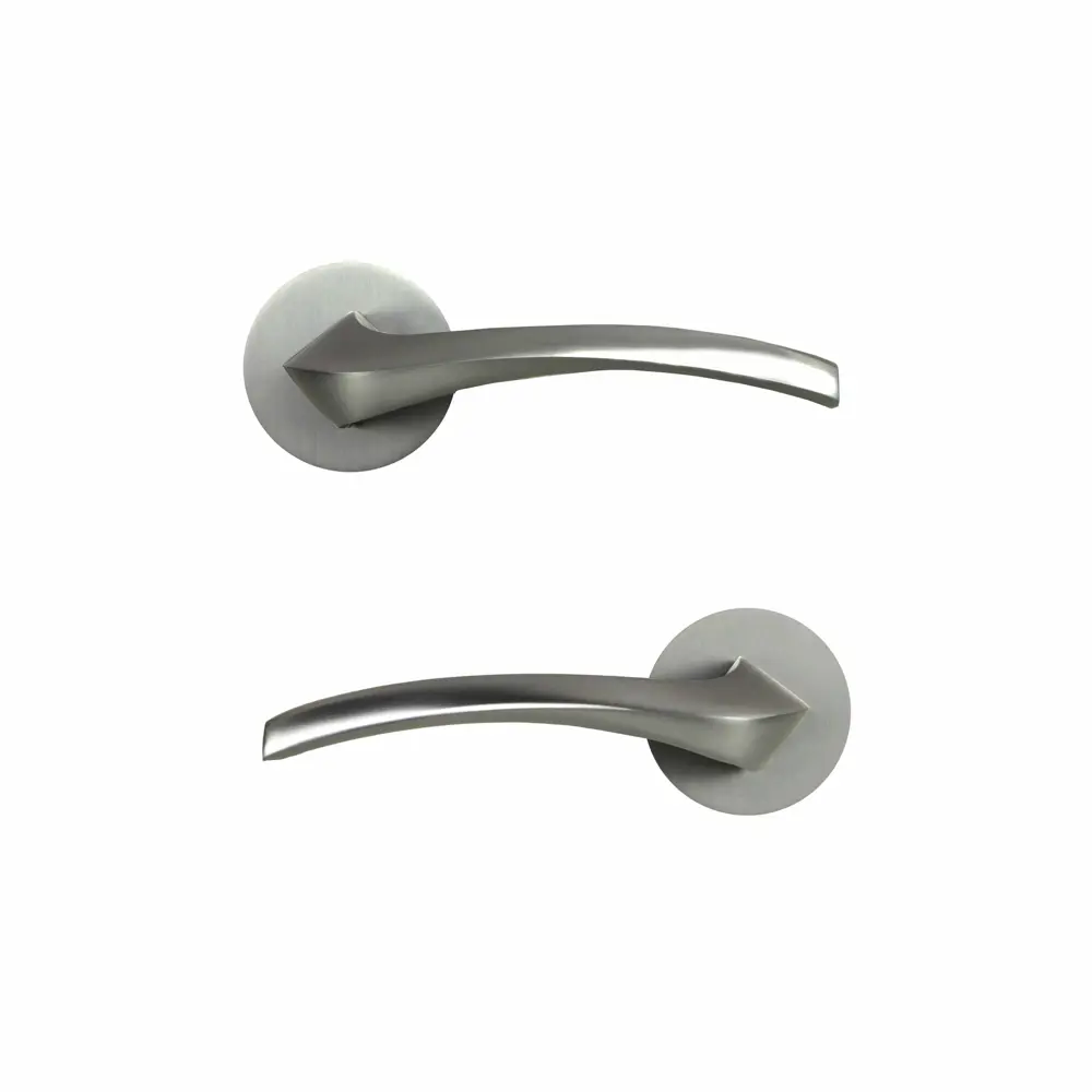 Фото Дверная ручка на розетке KREAFORTA Ая без запирания цвет хром Фото Дверная ручка на розетке KREAFORTA Ая без запирания цвет хром