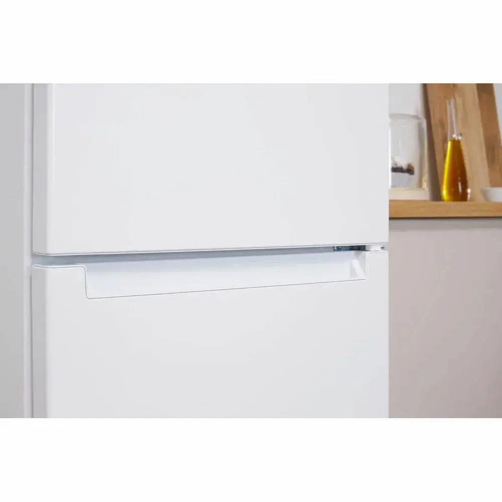Фото Холодильник Indesit DS 3160 W 60x167 см цвет белый.