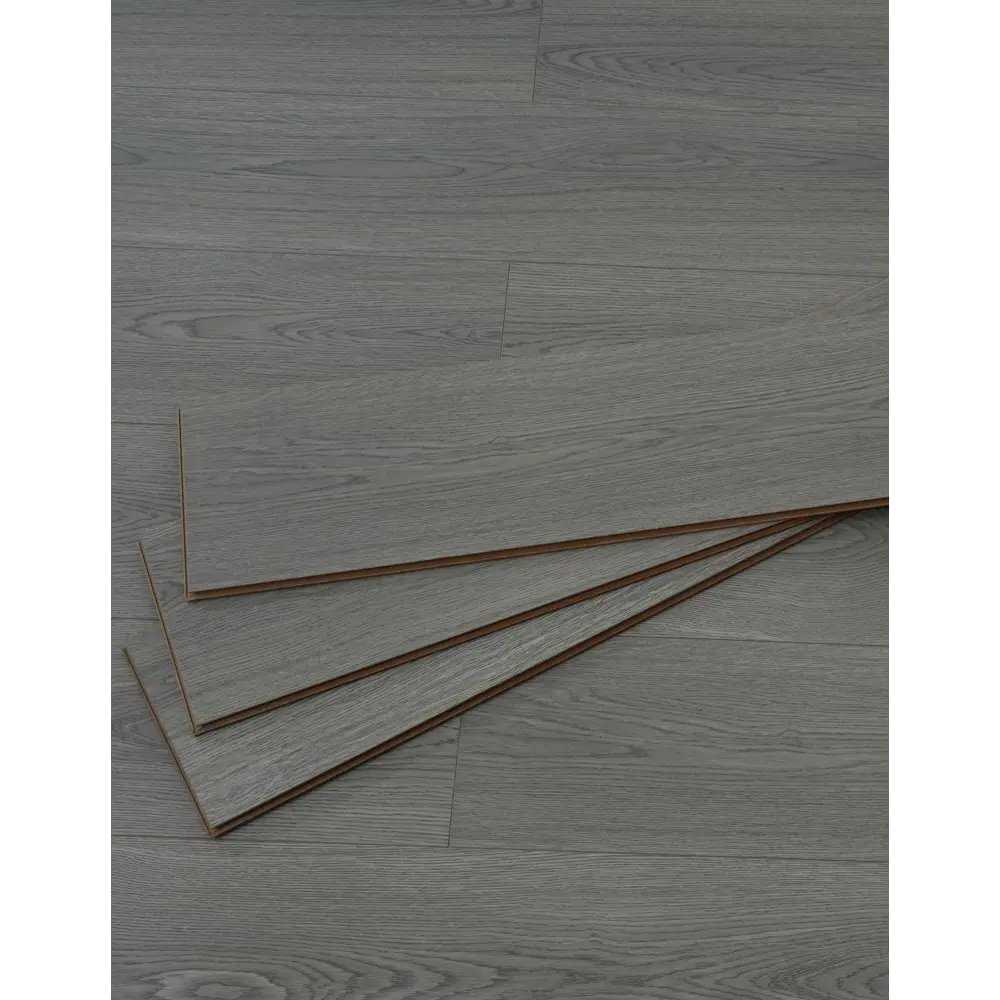 Фото 13 Ламинат Lamiwood Select Дуб Серый 34 класс толщина 8 мм с фаской 1.90 м² цена за упаковку Фото 13 Ламинат Lamiwood Select Дуб Серый 34 класс толщина 8 мм с фаской 1.90 м² цена за упаковку