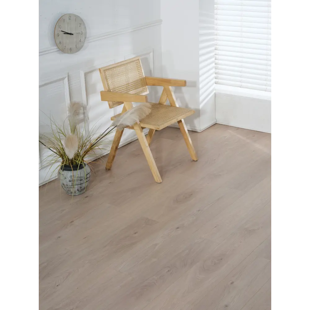Фото 9 Ламинат Lamiwood Select Дуб Бежевый 34 класс толщина 8 мм с фаской 1.90 м² цена за упаковку Фото 9 Ламинат Lamiwood Select Дуб Бежевый 34 класс толщина 8 мм с фаской 1.90 м² цена за упаковку