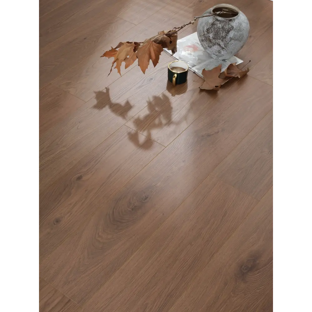 Фото 8 Ламинат Lamiwood Select Дуб Мореный 34 класс толщина 8 мм с фаской 1.90 м² цена за упаковку Фото 8 Ламинат Lamiwood Select Дуб Мореный 34 класс толщина 8 мм с фаской 1.90 м² цена за упаковку