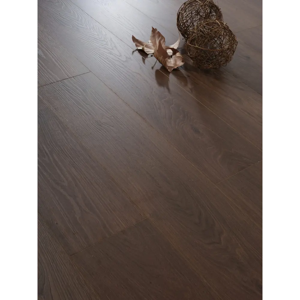 Фото 8 Ламинат Lamiwood Select Дуб Бурый 34 класс толщина 8 мм с фаской 1.90 м² цена за упаковку Фото 8 Ламинат Lamiwood Select Дуб Бурый 34 класс толщина 8 мм с фаской 1.90 м² цена за упаковку