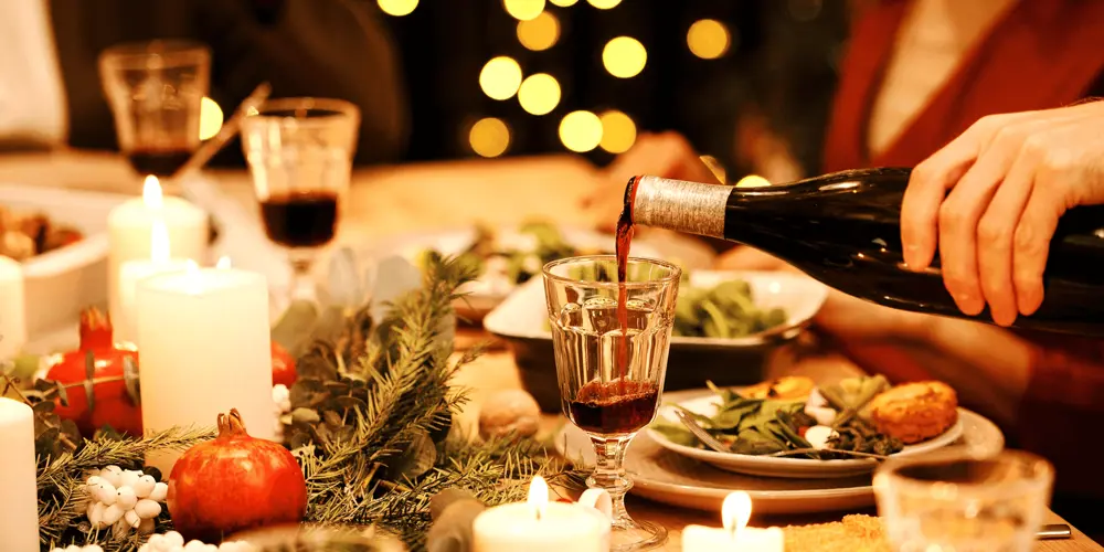 Как украсить стол на Новый год.