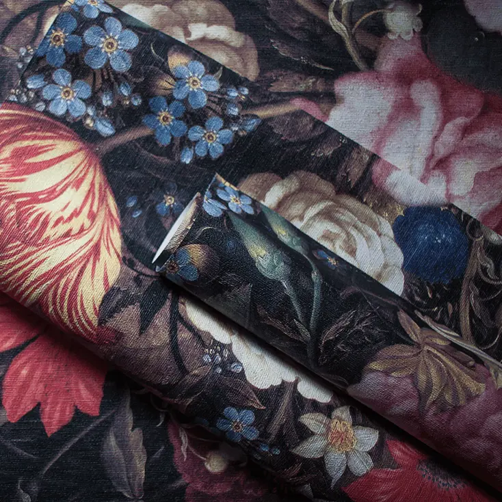 Текстильные обои в рулоне.