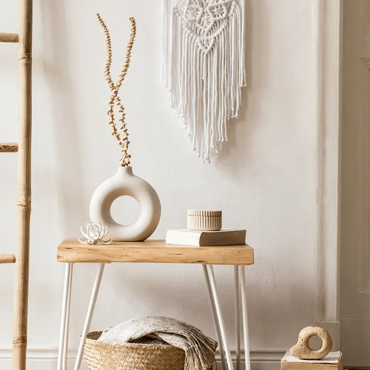 Как оформить бежевый уголок в квартире.