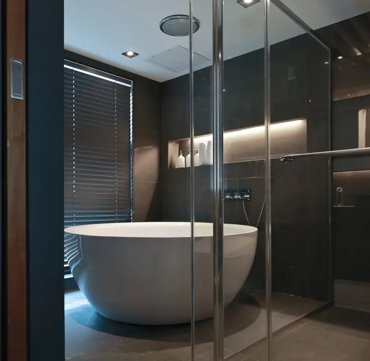 Круглая ванна.