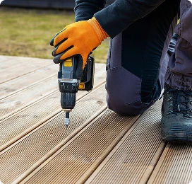 Монтаж каркаса и настила