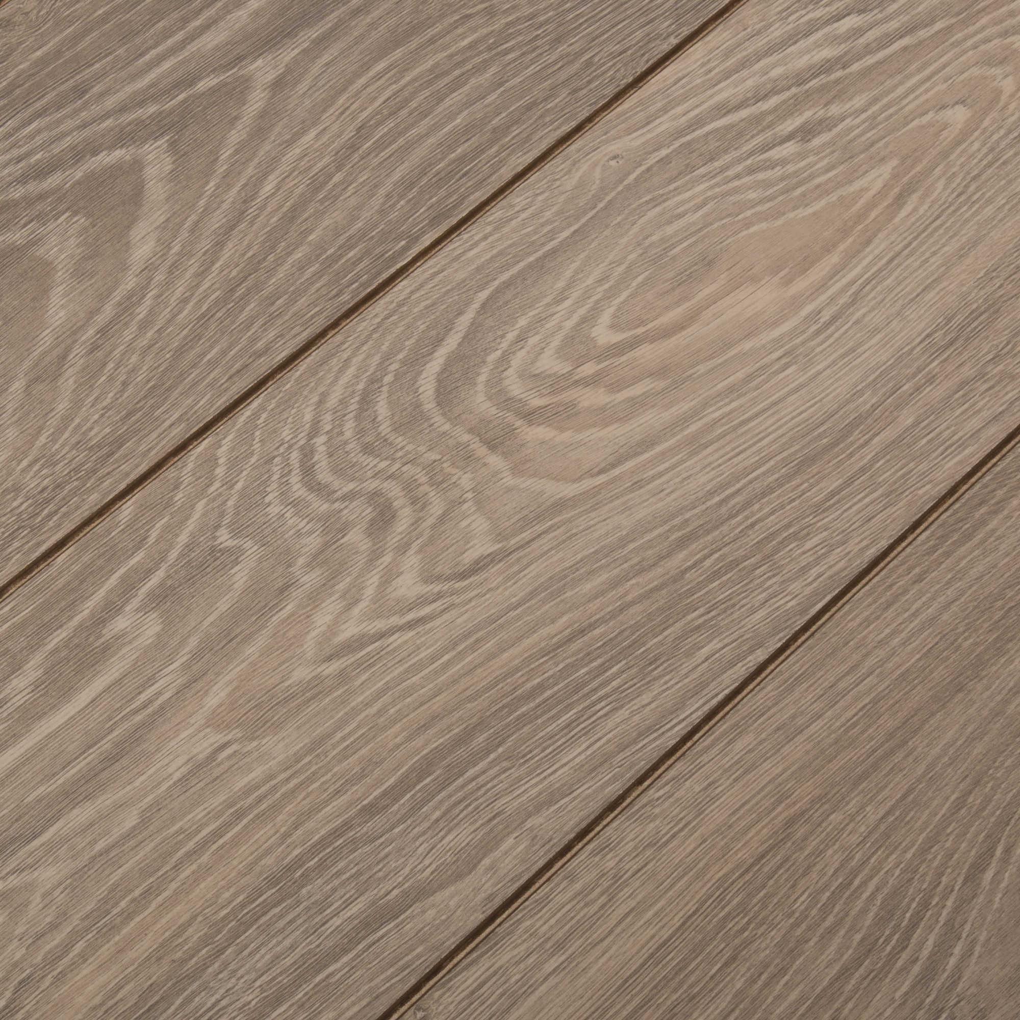 Изображение товара Ламинат Дуб Янтарный KU 8 мм 33 класс, 2.13 м2
Практичное покрытие для дома и офиса