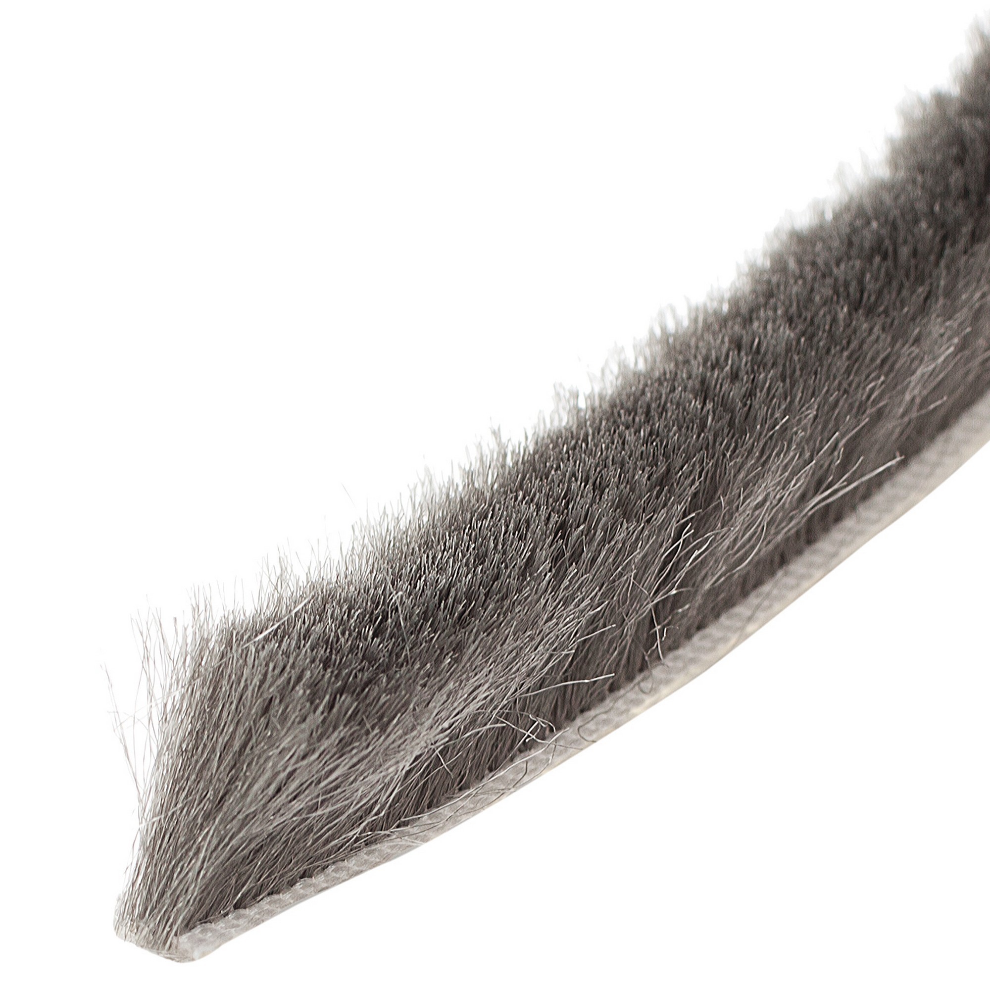 Изображение товара Щетка щелевая самоклеящаяся 6.7x12 мм 11 м для раздвижных дверей