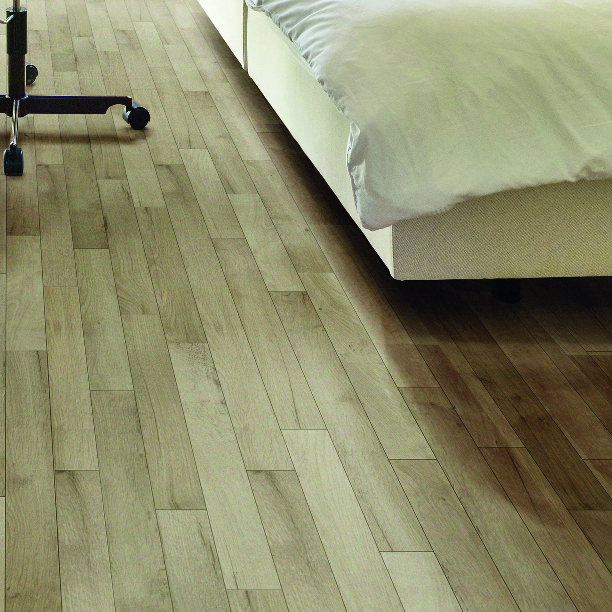 Изображение товара Линолеум Venus Marron 7440 23 класс 3 м текстура дерева