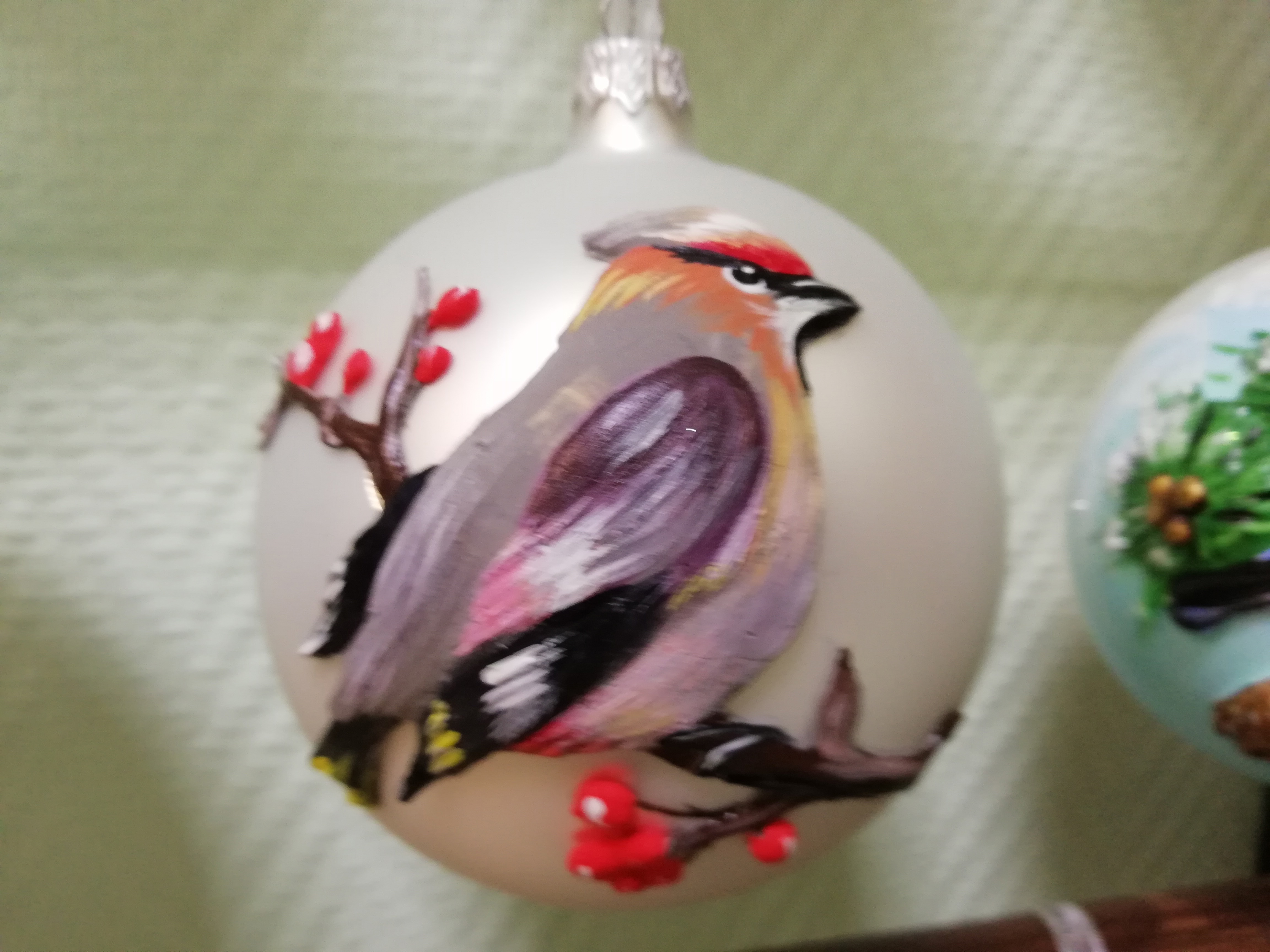 Изображение товара Шар ёлочный "Свиристель" 100 мм