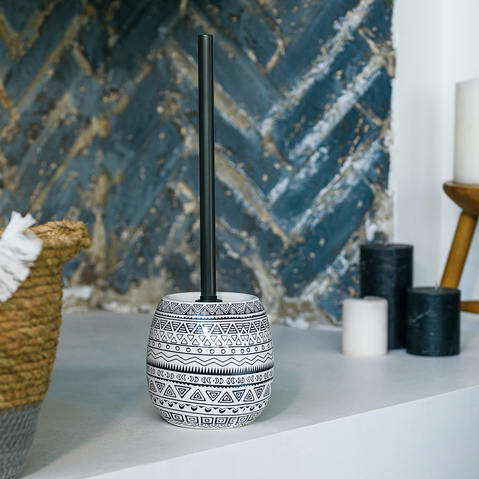 Изображение товара Ёршик для унитаза Moroshka Nomads черный и белый керамический стильный дизайн