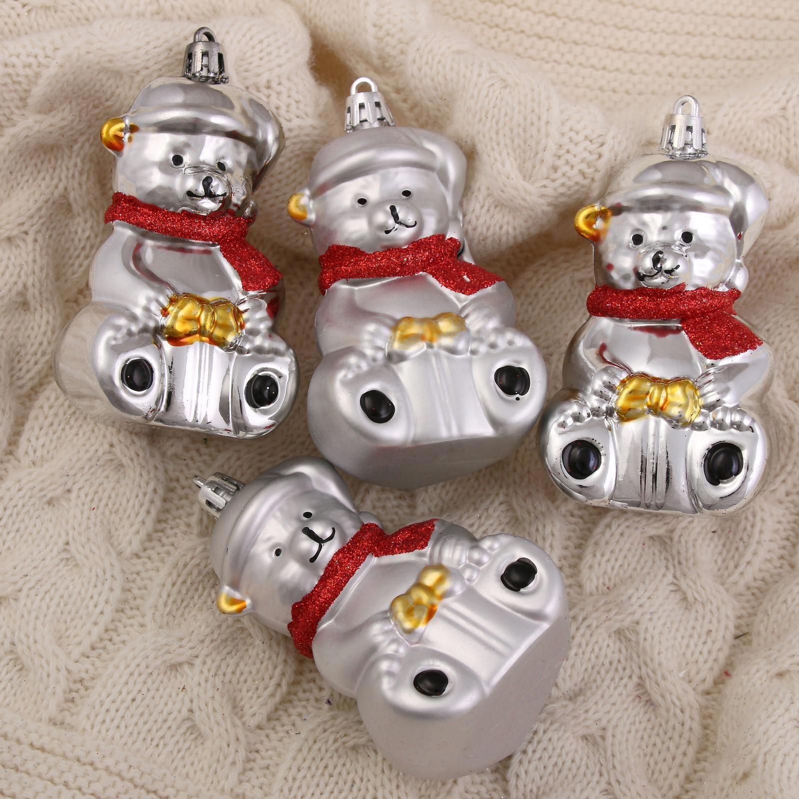 Изображение товара Набор елочных игрушек Мишка в шарфике Зимнее волшебство 4942041 8 см х 5.5 см серый/серебристый