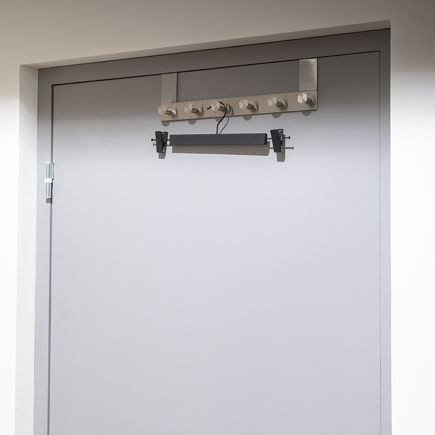 Изображение товара Плечики с зажимом Spaceo 34 см из дерева с покрытием soft touch черные