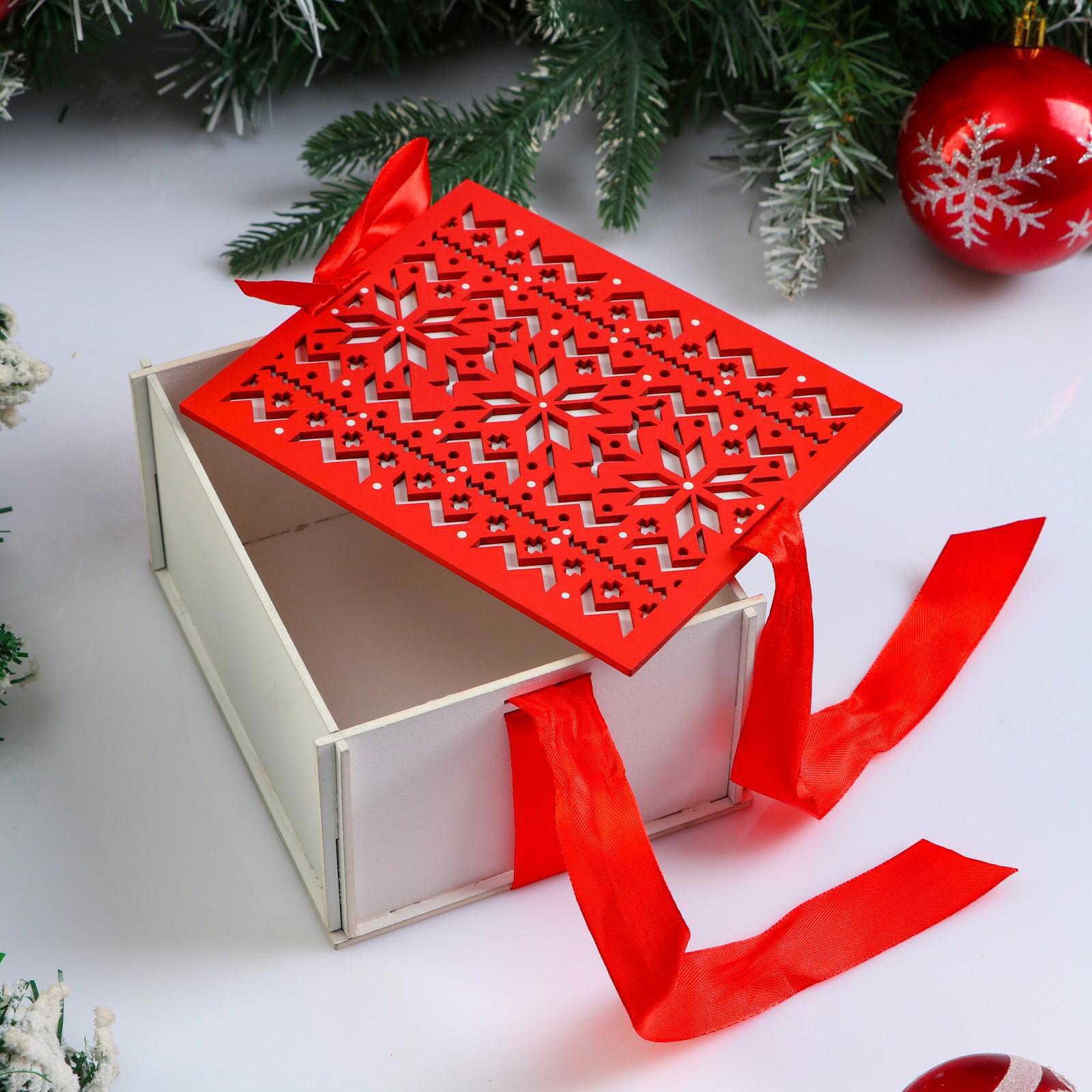 Изображение товара Коробка деревянная 16×13×8.7 см "Новогодняя Норвежская" подарочная упаковка