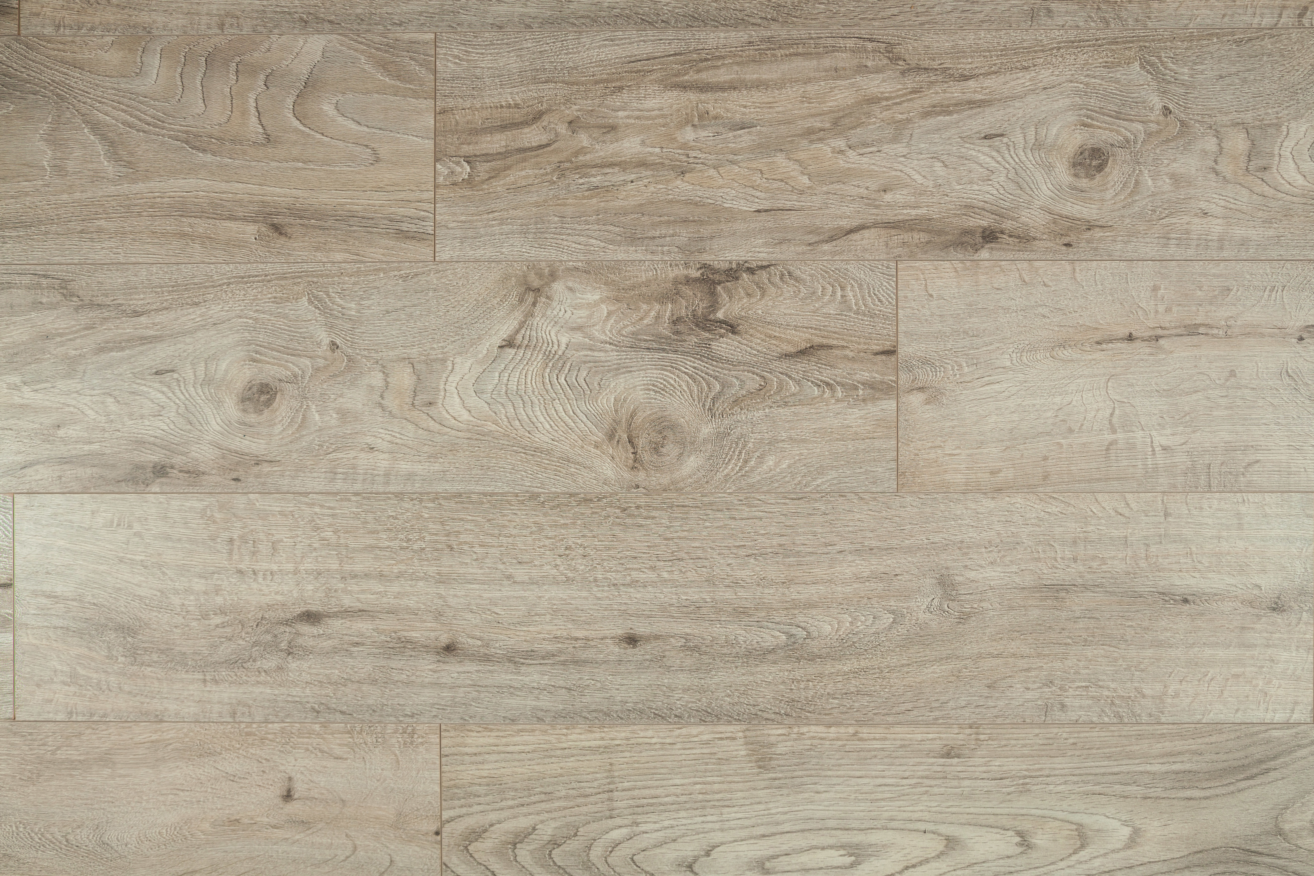 Изображение товара Ламинат Kronopol BlackPool Platinium Queen's Oak 10 мм 32 класс фаска 1. 68 м2