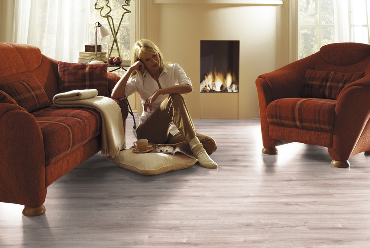 Изображение товара Ламинат Kronopol BlackPool Platinium Downing Oak 10 мм 32 класс фаска 4 в упаковке