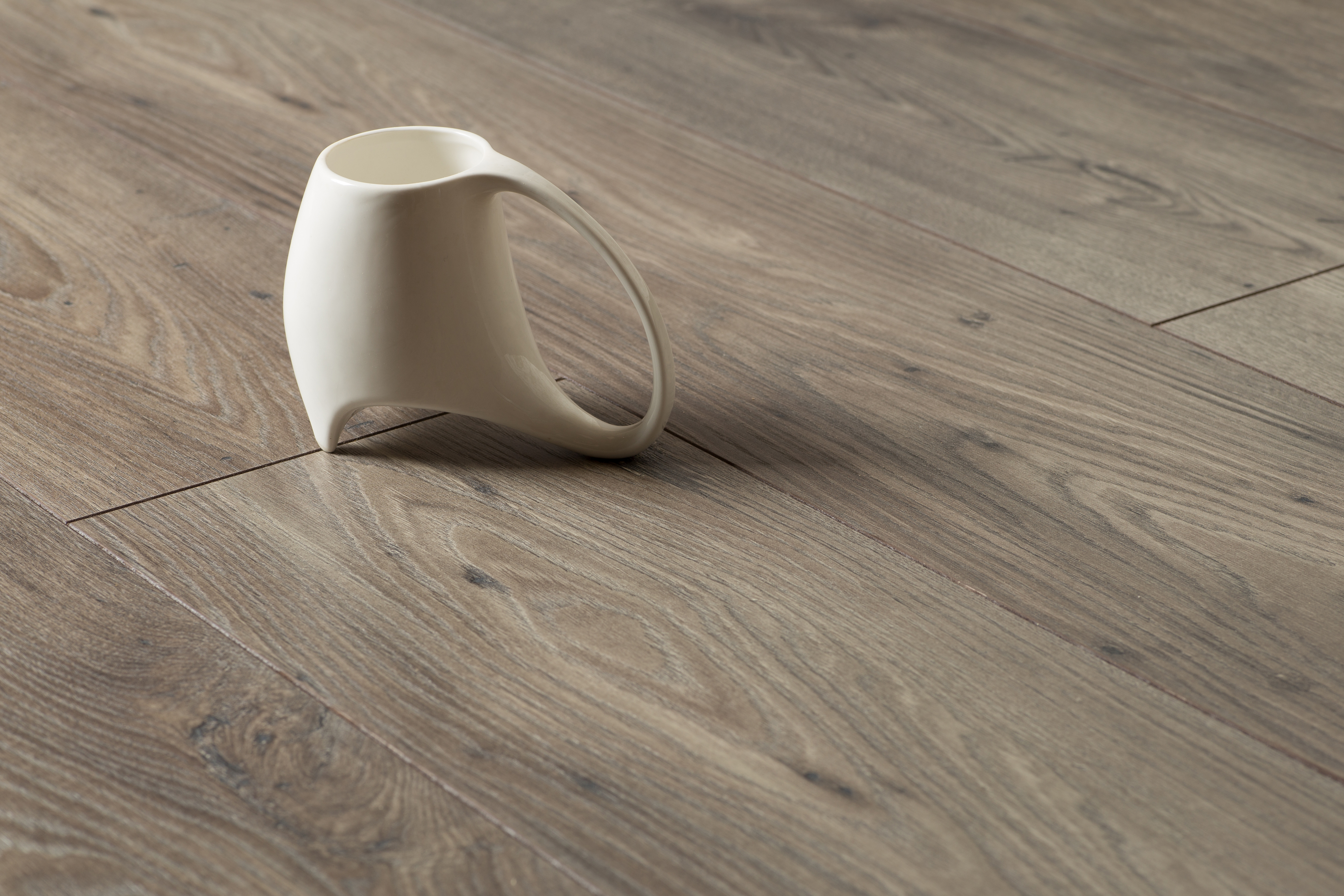 Изображение товара Ламинат Kronopol Vision Aurum Mountain Oak 33 класс 8 мм с фаской 2.13 м²