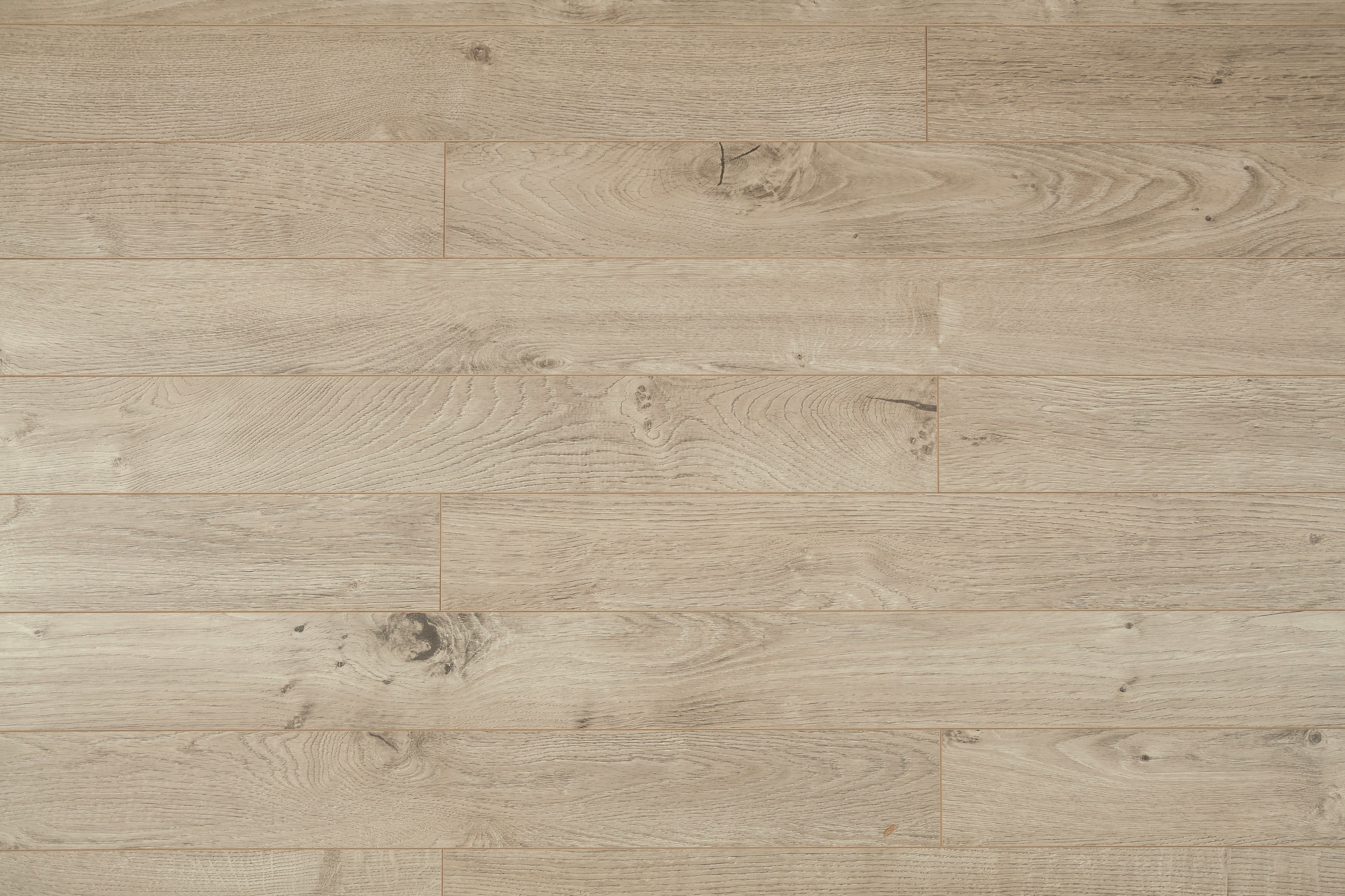 Изображение товара Ламинат Kronopol Slim Platinium Zefir Oak 32 класс 10 мм фаска 1.24 м²