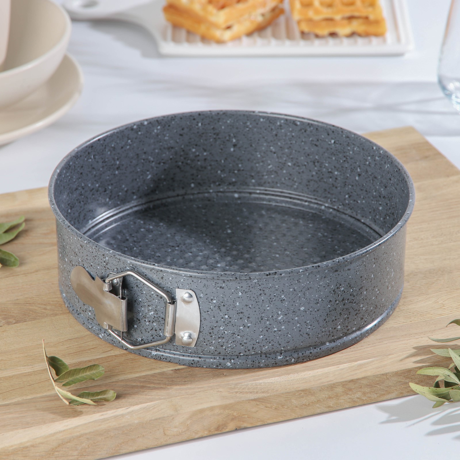 Изображение товара Форма для запекания разъёмная с антипригарным покрытием 22×6 см Элин Мрамор