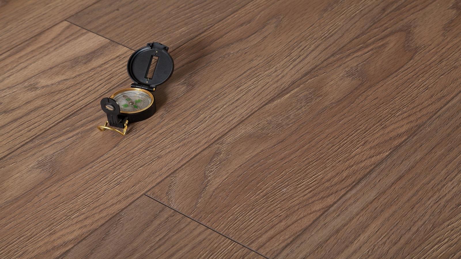 Изображение товара Ламинат Classen Discovery Verden Oak Grey 10мм 32 класс с фаской Германия