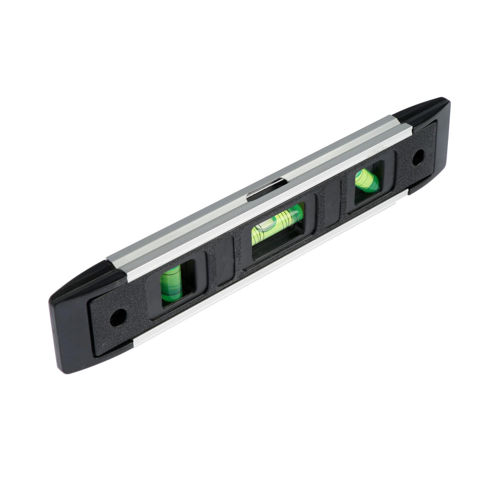 Изображение товара Уровень пластиковый магнитный Tundra 3652372 225 мм с тремя глазками, фрезерованный