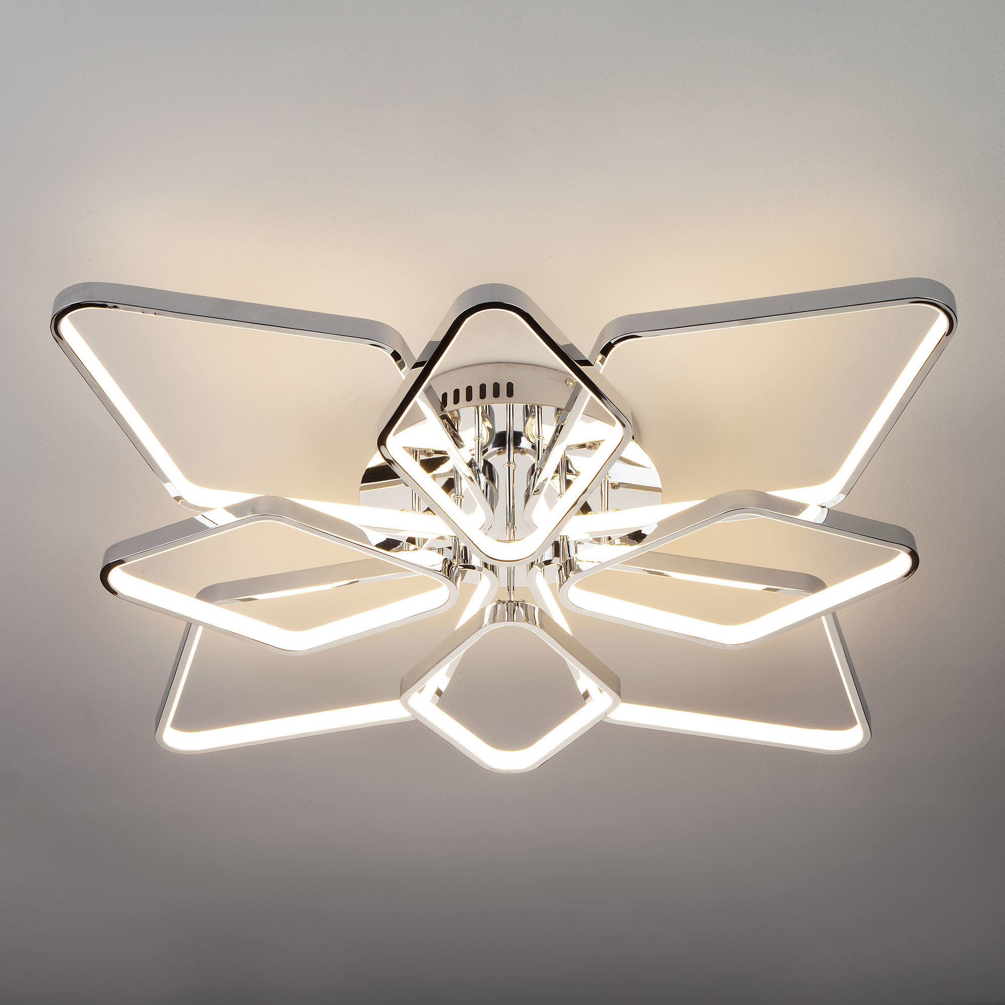 Изображение товара Светильник потолочный светодиодный Eurosvet Kalifea 90081/8 50 м² хром