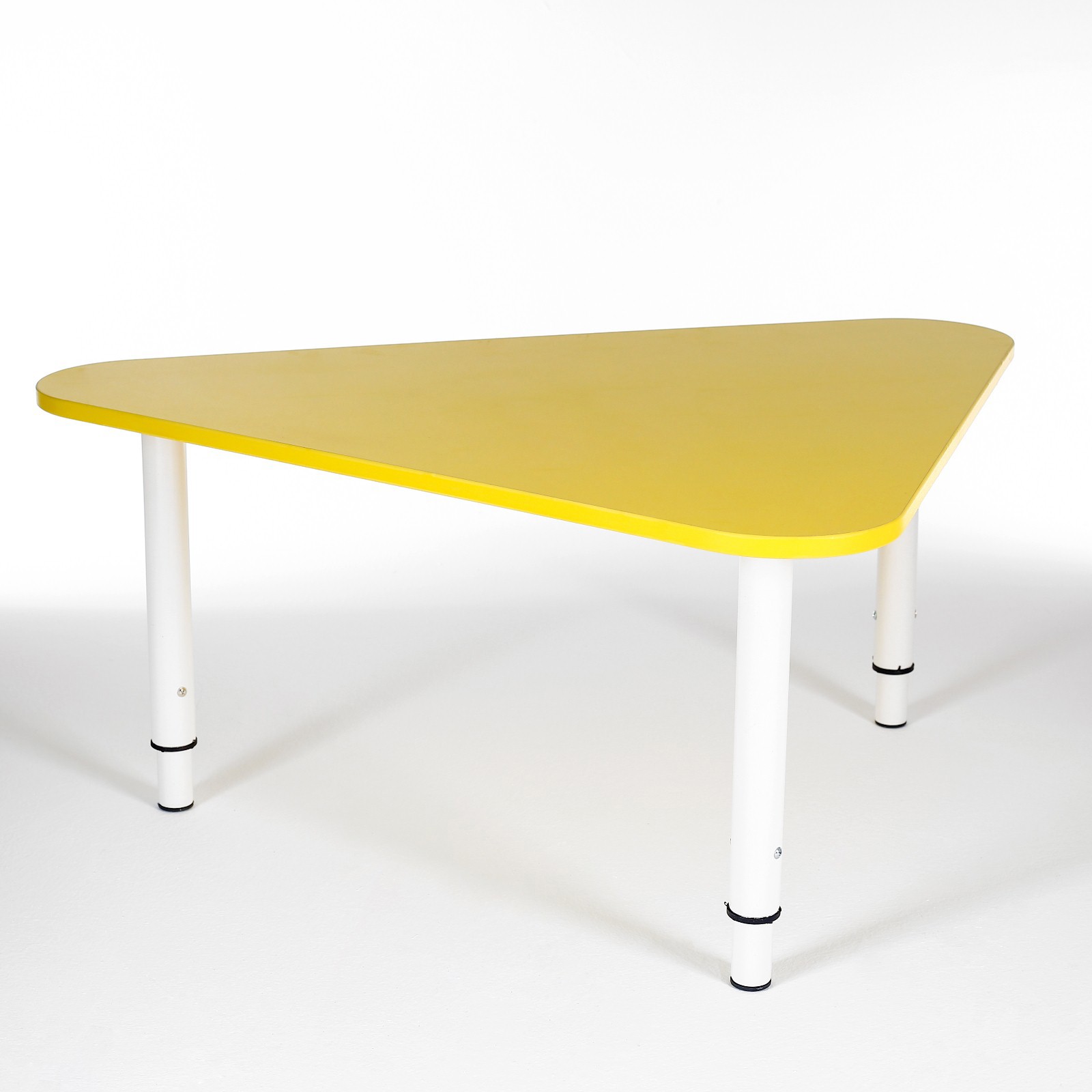 Изображение товара Стол Simaland 60x58x60 см ЛДСП цвет желтый