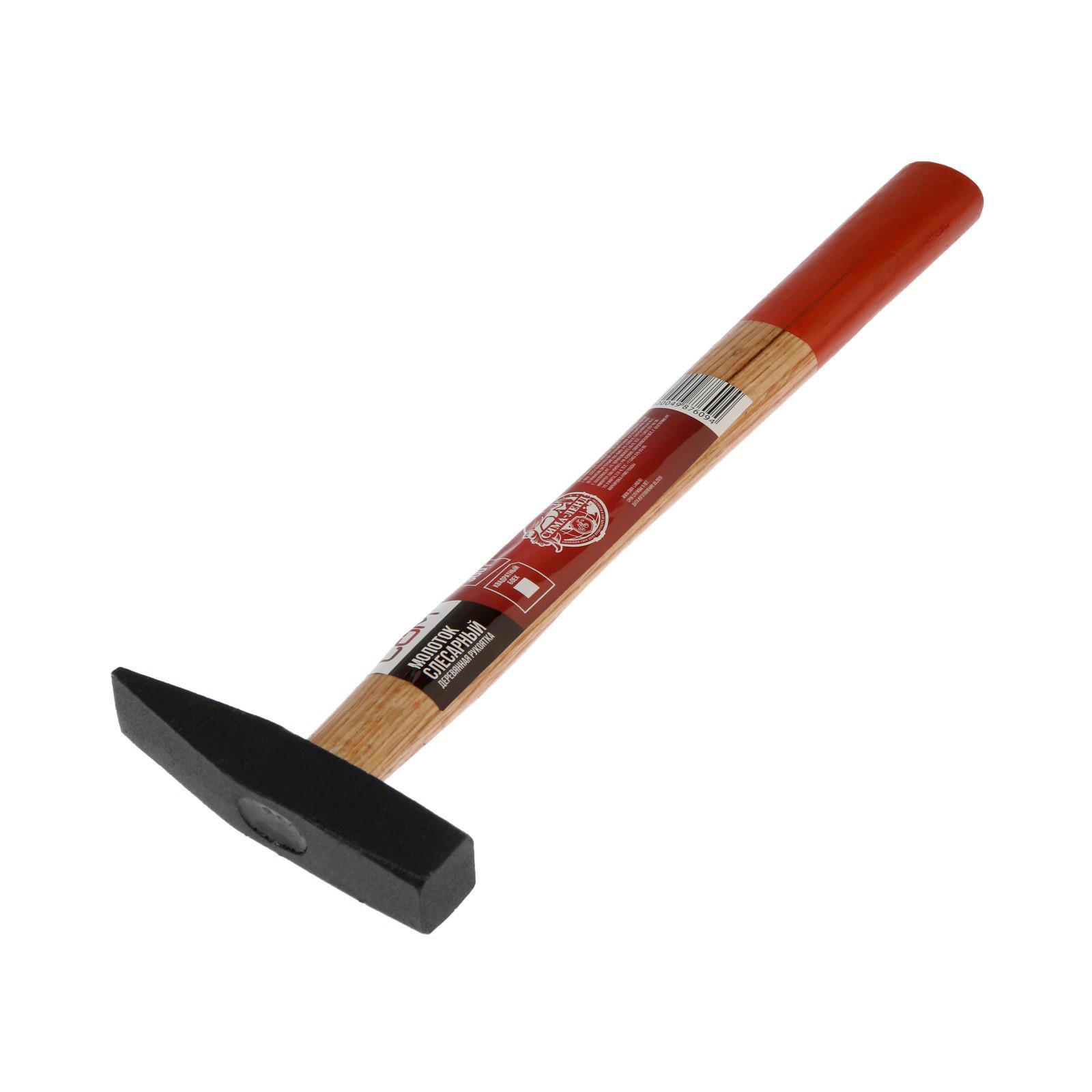 Изображение товара Молоток слесарный ЛОМ 300 г с квадратным боек, деревянная рукоятка, Китай