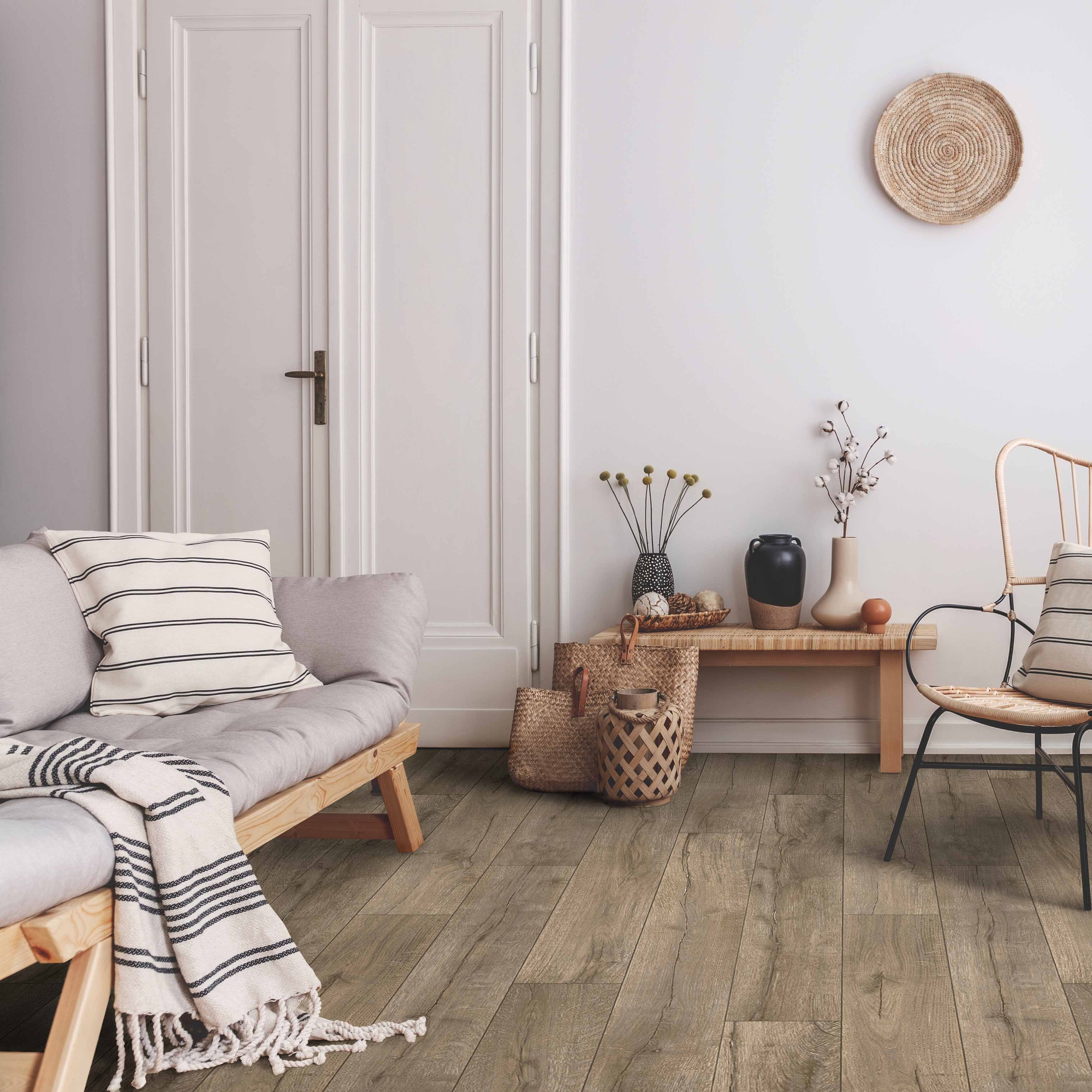 Изображение товара Линолеум NOVENTIS Ла Манш дуб Виллатик 42 класс 3.5 м