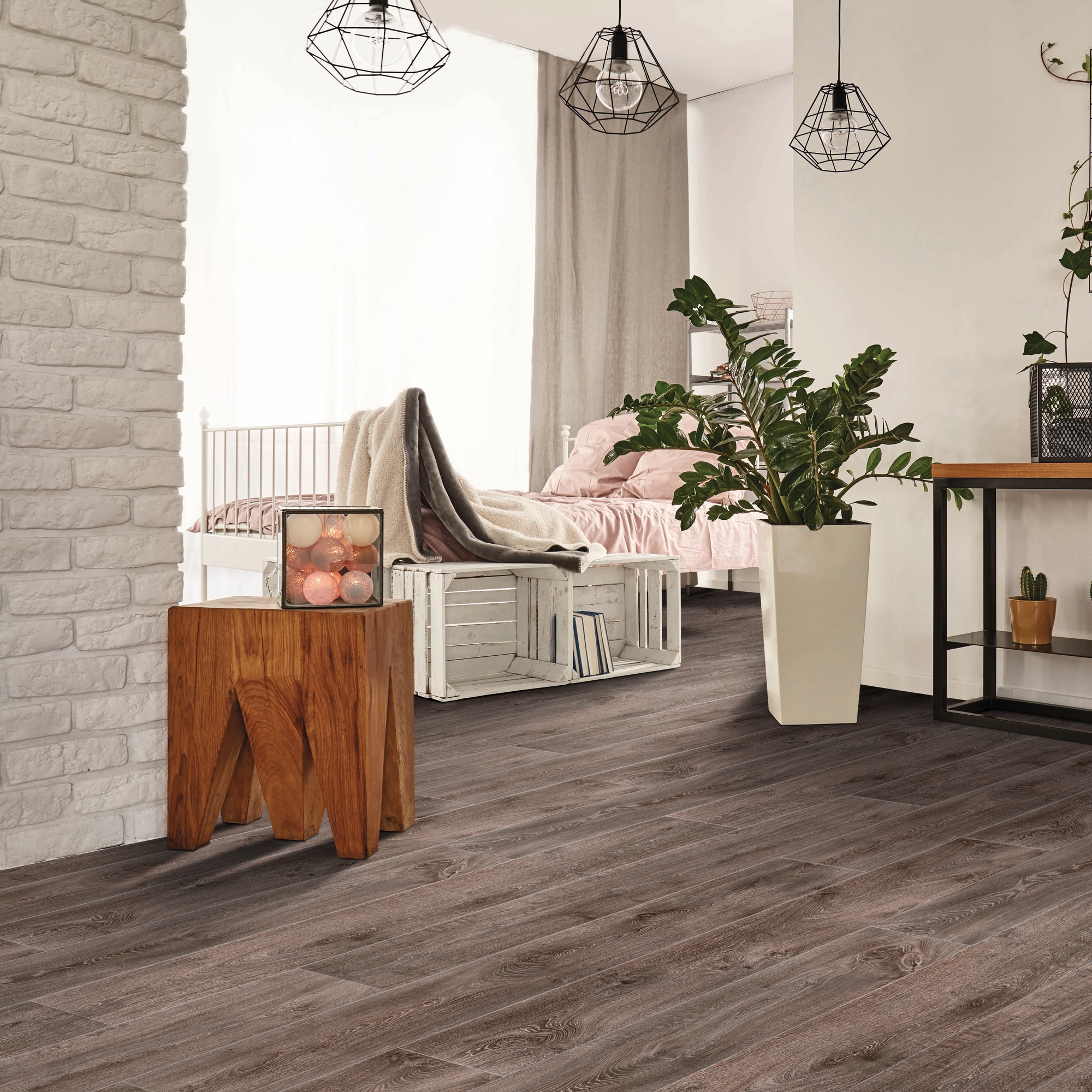 Изображение товара Линолеум Noventis дуб Бронзовый 31 класс 1.5 м для дома и офиса