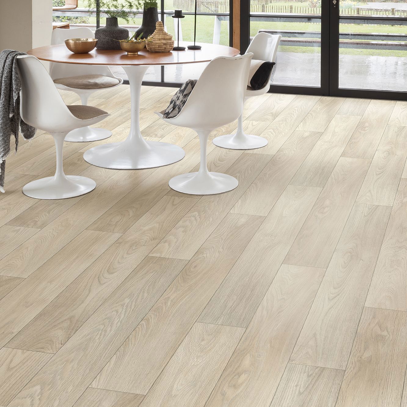 Изображение товара Линолеум Дуб молочный 32 класс 3.5 м в рулоне для жилых и коммерческих помещений