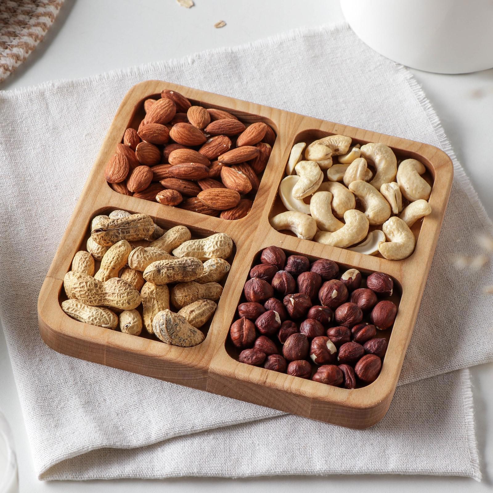 Изображение товара Квадратная менажница Доляна Комо 20 см 4 секции из берёзы с масляной пропиткой