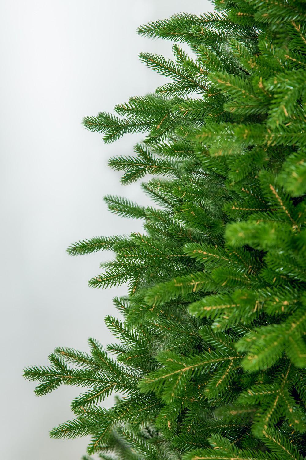 Изображение товара Искусственная ель Merry Green HNS/215 ПВХ 215 см