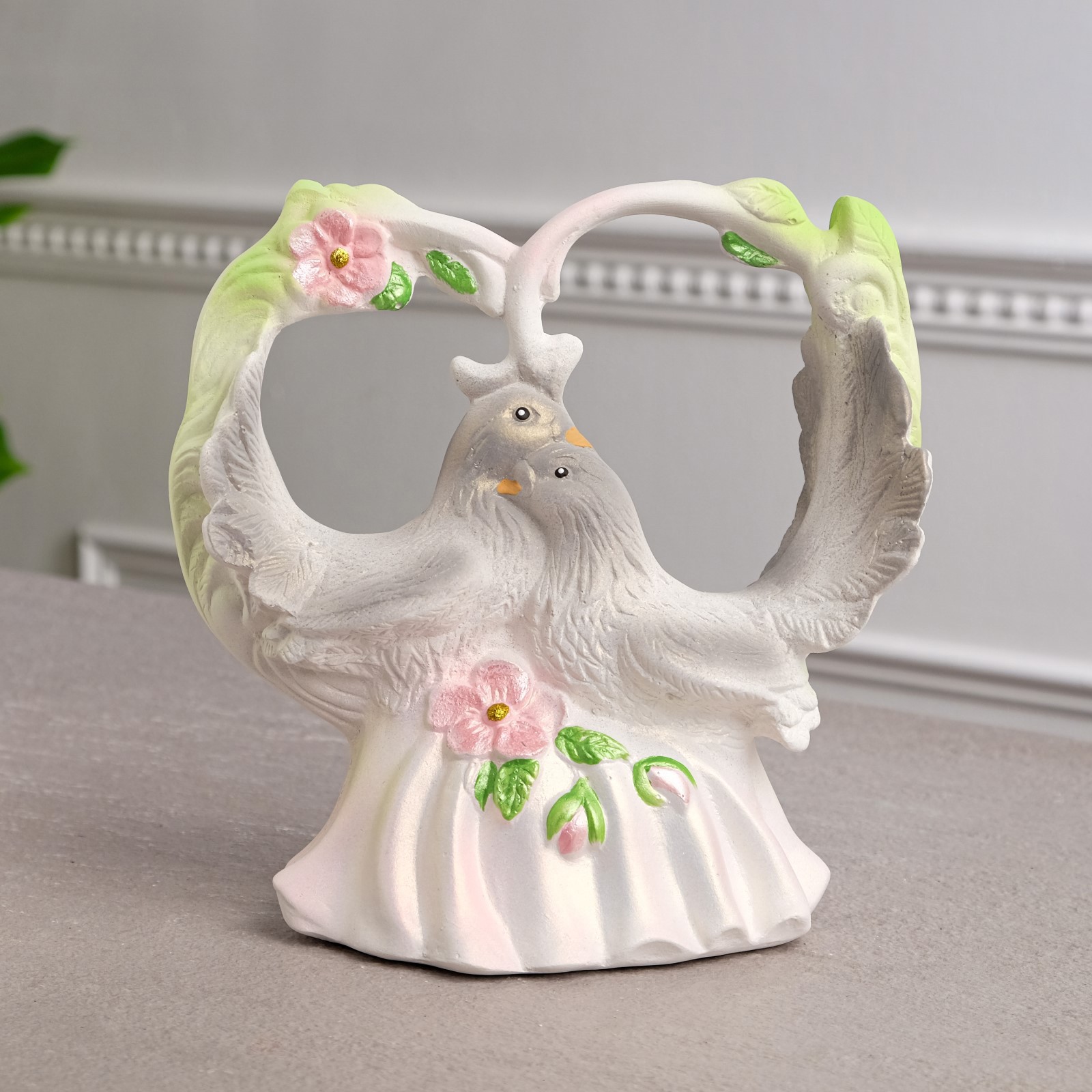 Изображение товара Статуэтка "Голуби свадебные" с кольцами сизые 22 см