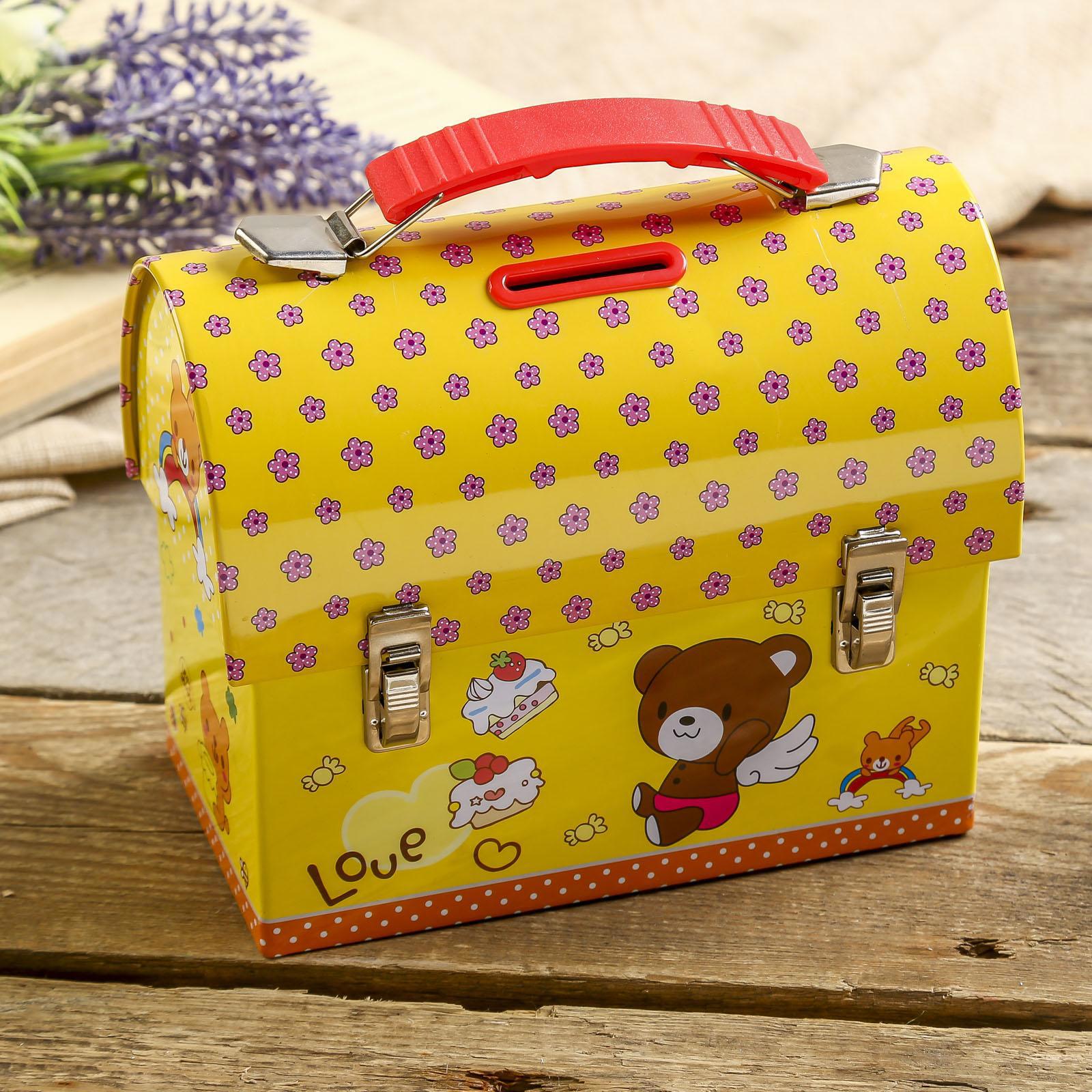 Изображение товара Копилка-сундучок Мишутка на жёлтом — 13x16x8,5 см