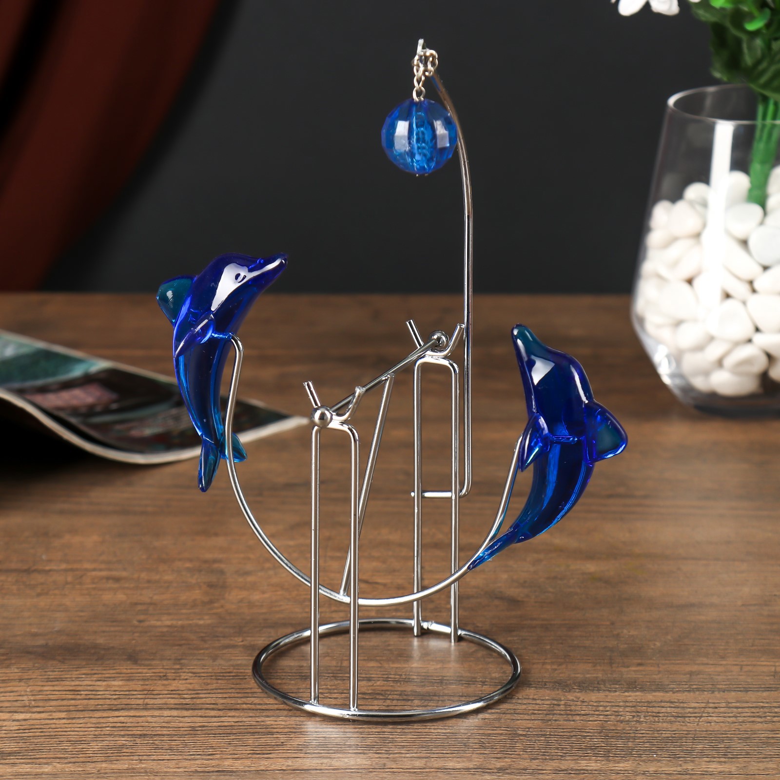 Изображение товара Маятник "Дельфины" друг напротив друга с шариком 9x15x19.5 см