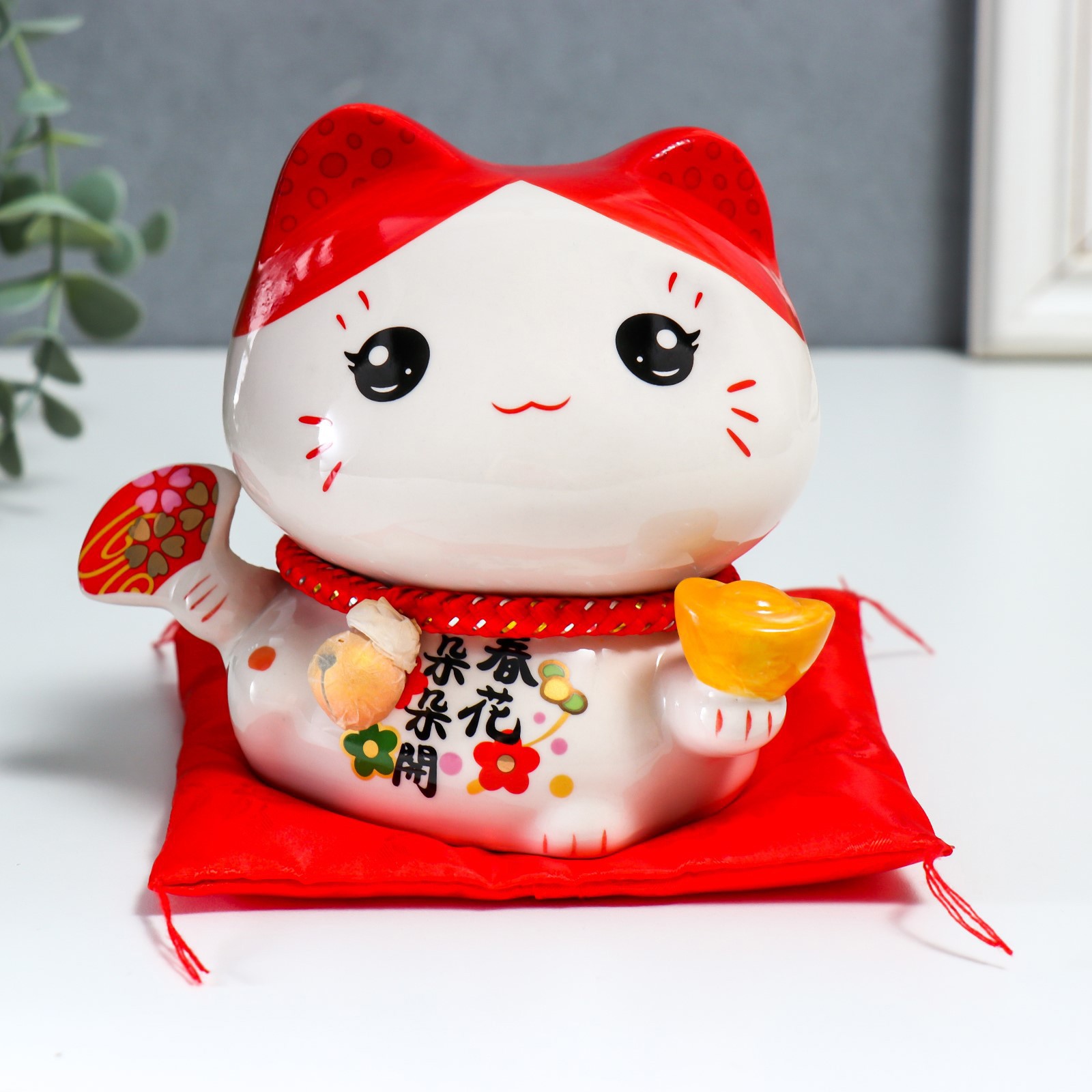 Изображение товара Копилка "Манэки-нэко с цветочным веером" 12.5x10x11 см