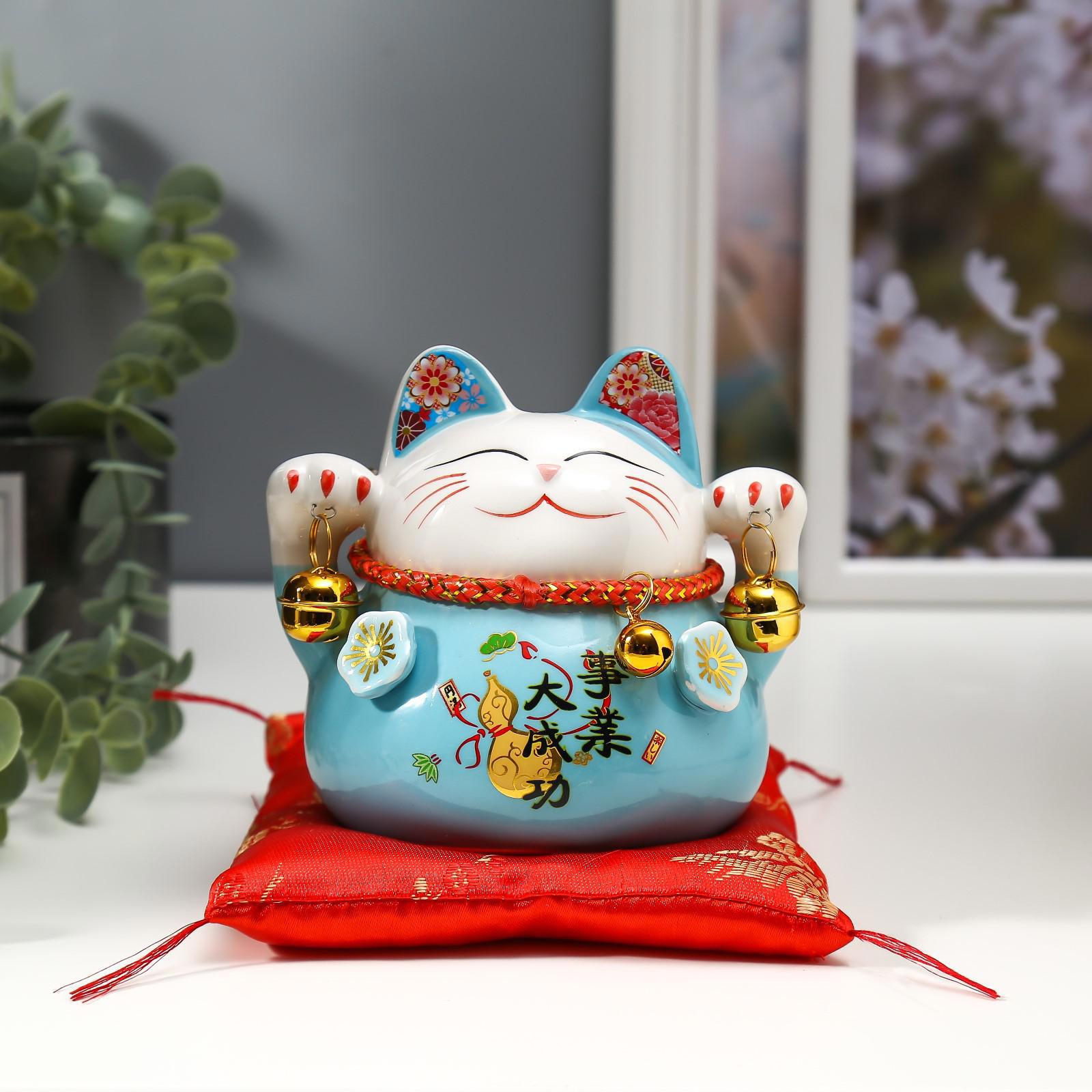 Изображение товара Копилка "Голубой кот Манэки-нэко с колокольчиками" 11.5x11.5x9.5 см