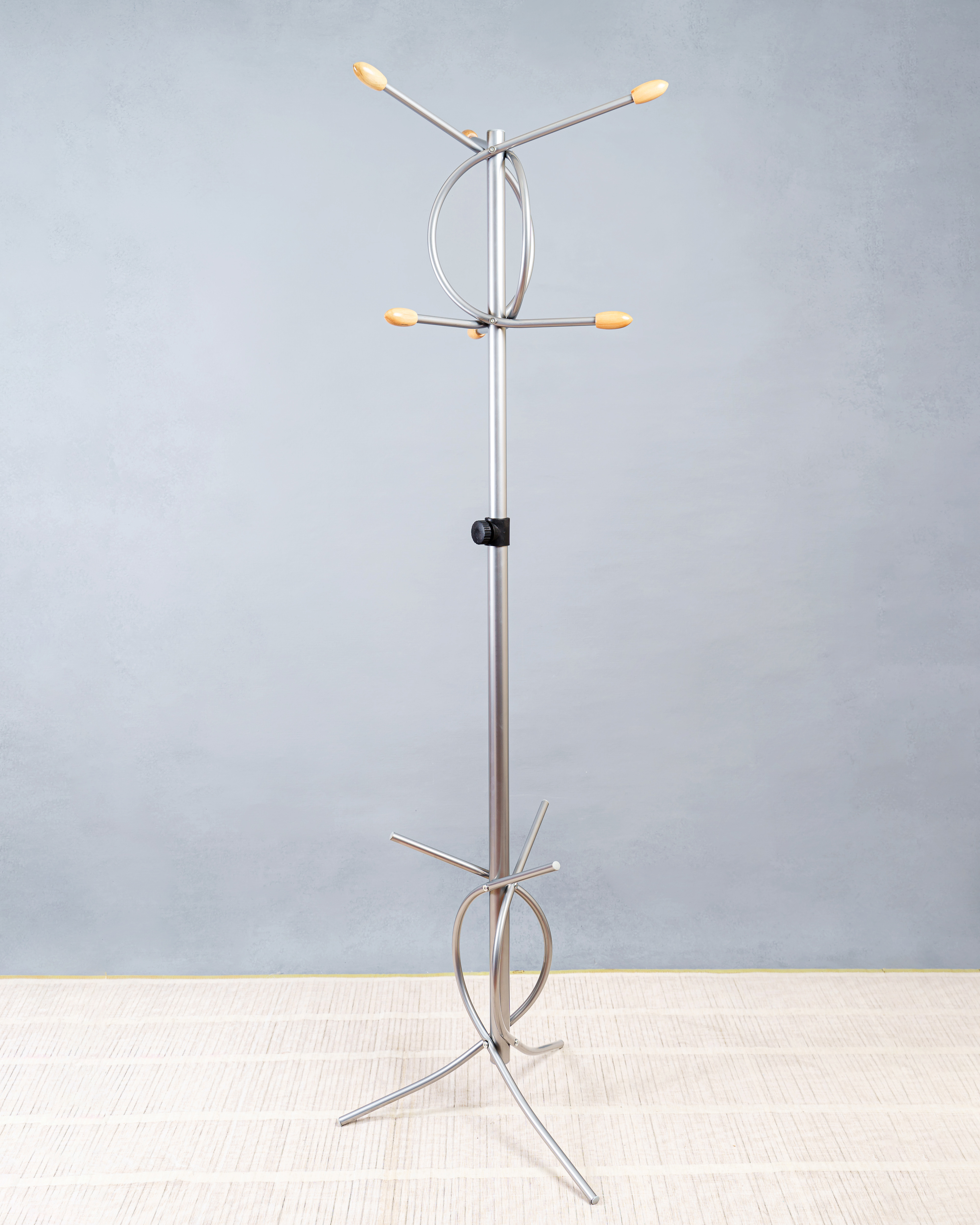 Изображение товара Вешалка для одежды 6x89x31.5 см Storidea сталь цвет светло-серый