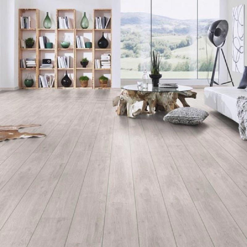 Изображение товара Ламинат Eurohome Дуб Моритц 33 класс 12 мм фаска 1.48 м² влагостойкий