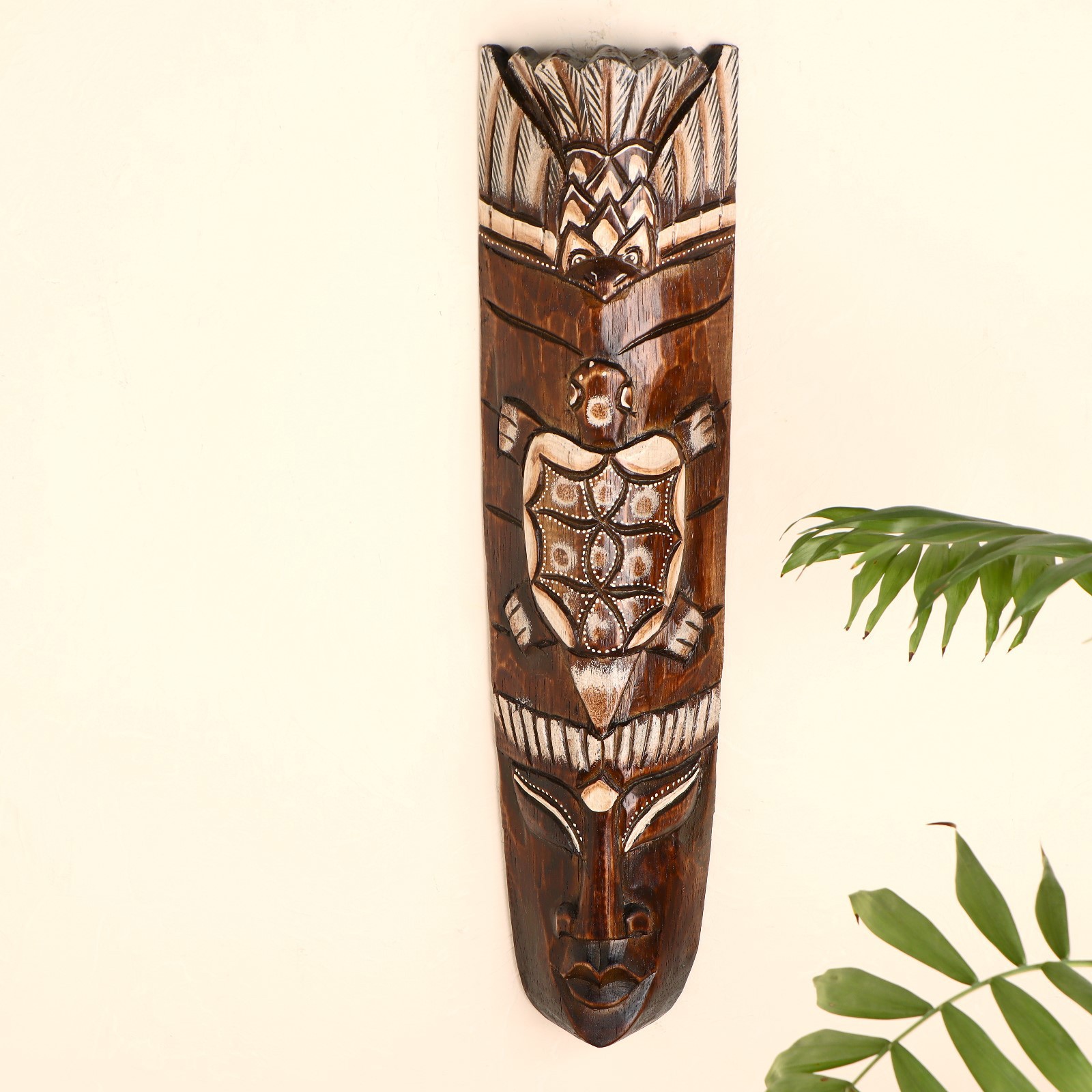 Изображение товара Панно-маска настенная «Абориген и черепаха» 50x12x4 см