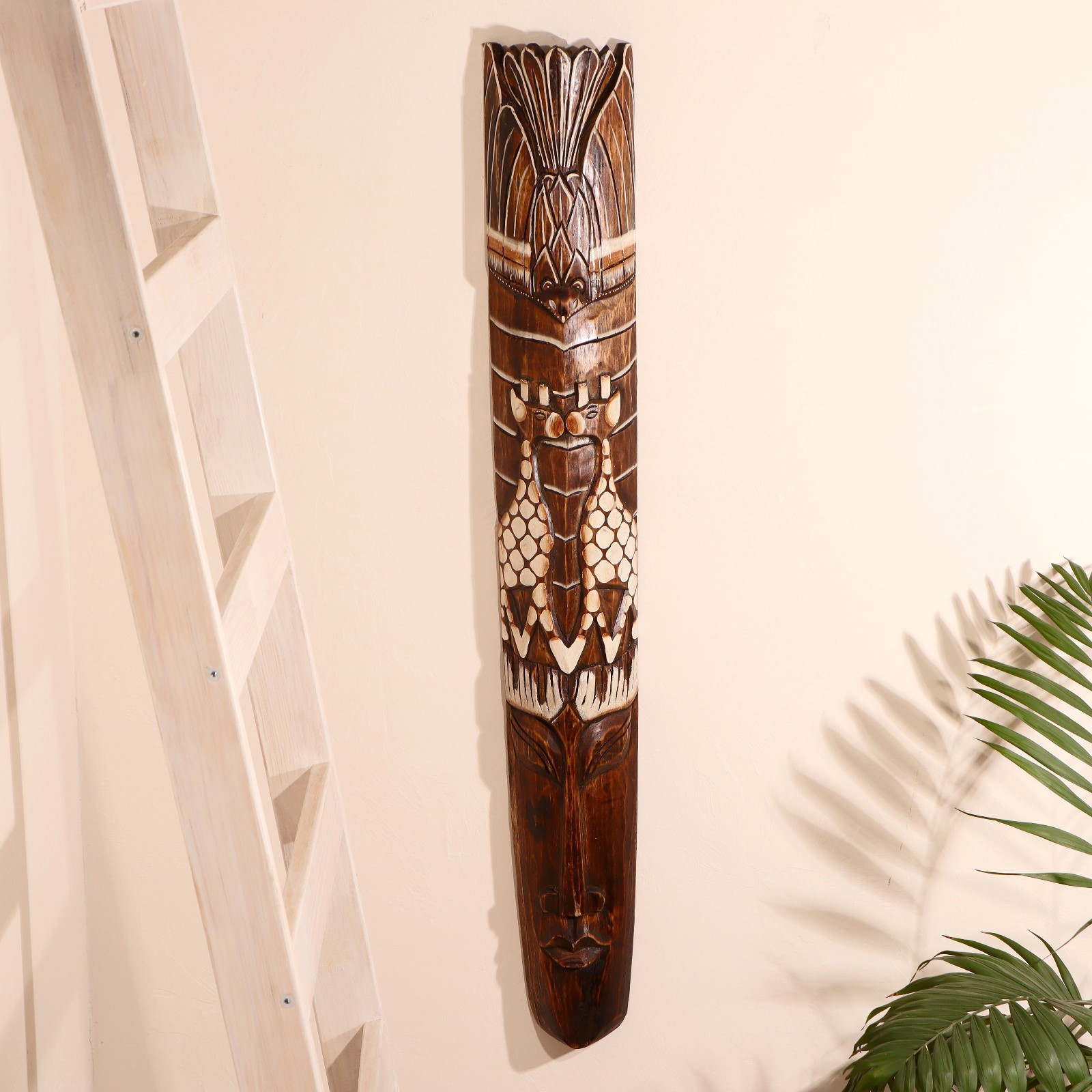 Изображение товара Панно-маска настенная "Два жирафа и орёл" 100x14.5x6 см