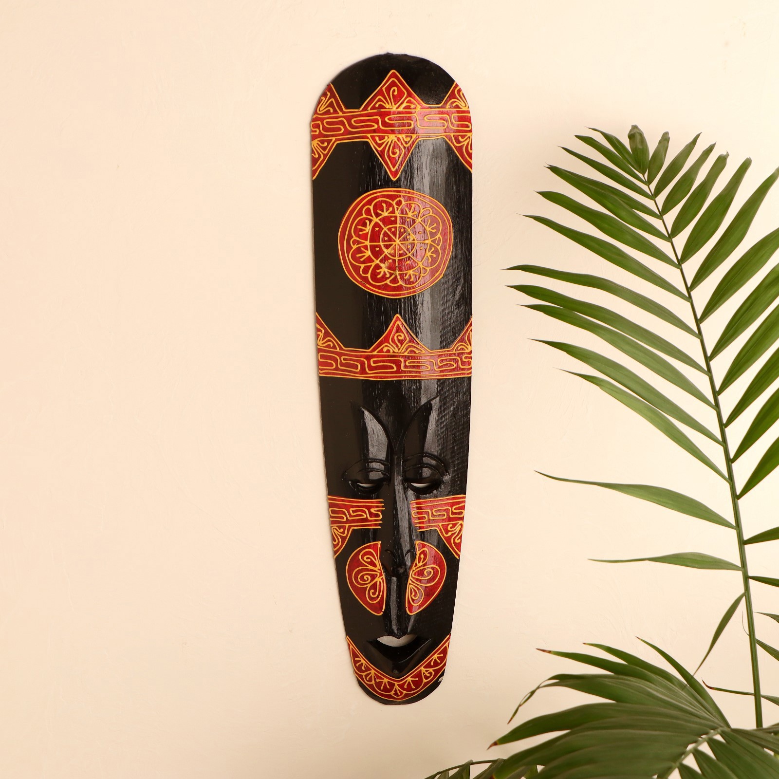 Изображение товара Панно-маска настенная "Абориген черный с красным узором" 3x12x50 см