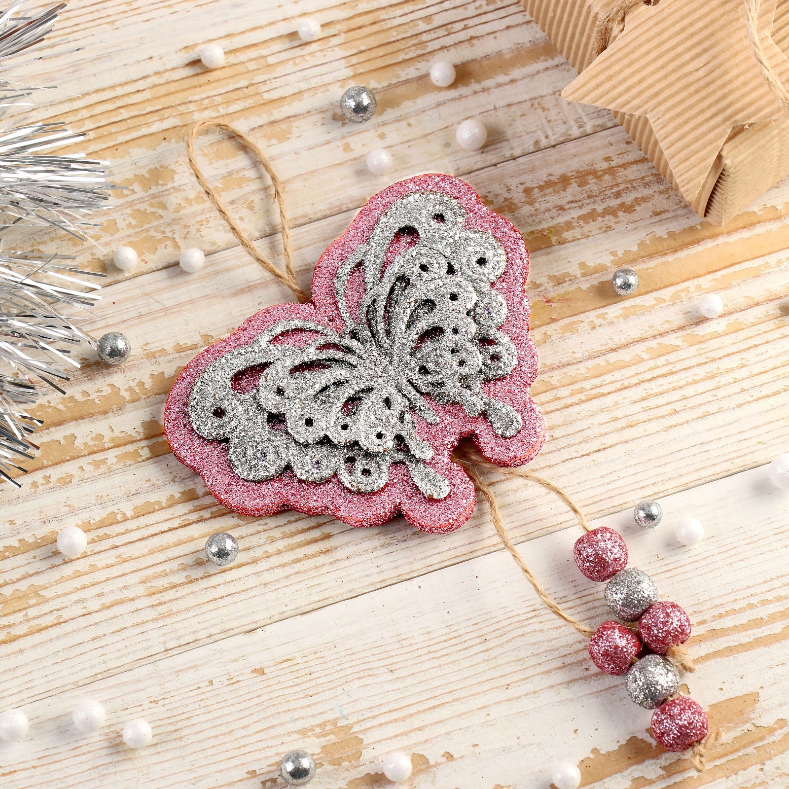 Изображение товара Елочная игрушка Бабочка Зимнее волшебство 10х7 см розовая декоративная