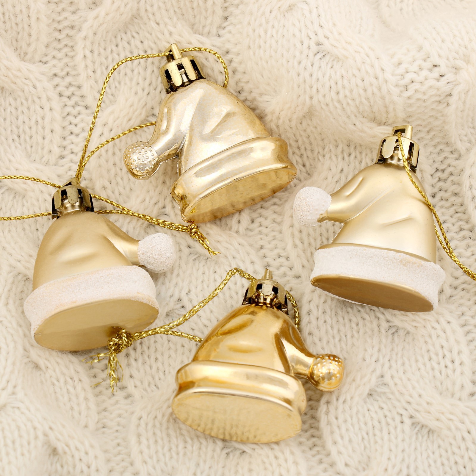 Изображение товара Елочная игрушка Новогодний колпак Зимнее волшебство 4193062 3.5 см х 3 см жёлтый/золотой