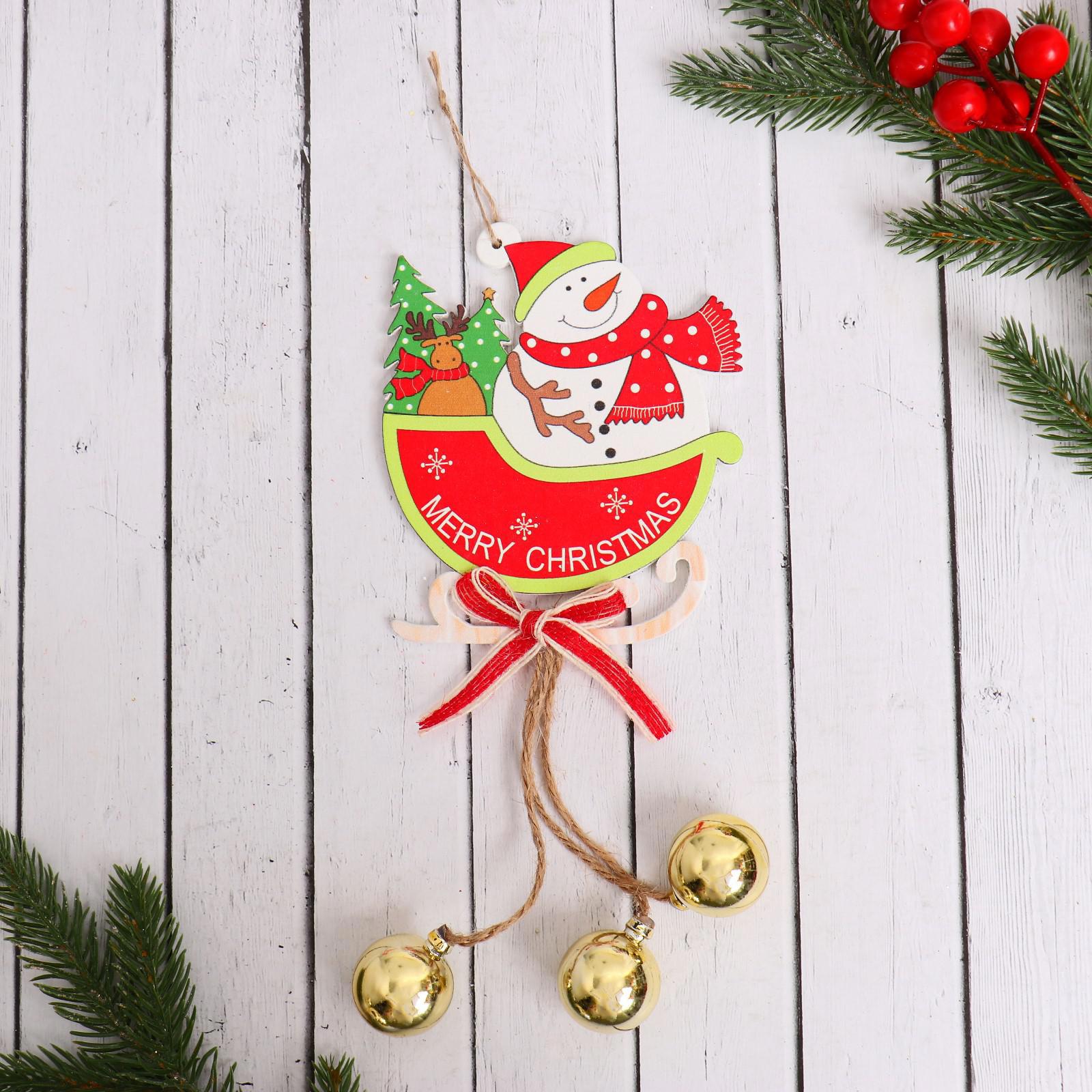 Изображение товара Елочная игрушка Сани с шишками Зимнее волшебство 6947630 23 см х 10 см жёлтый/золотой