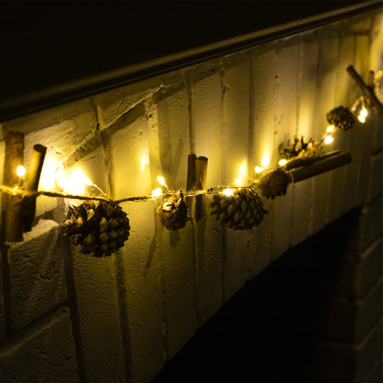 Изображение товара Электрогирлянда комнатная Luazon lighting 7648907 роса 1.5 м 30 ламп бесцветный 1 режим работы